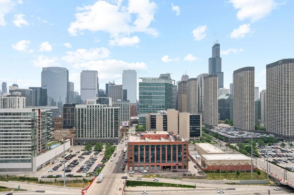 737 West Washington Boulevard Chicago IL 60661