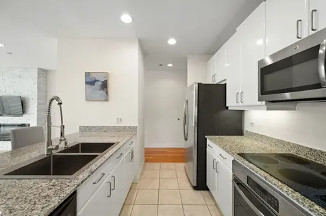 737 West Washington Boulevard Chicago IL 60661
