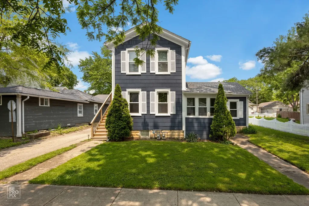 714 East Jackson Street Morris IL 60450