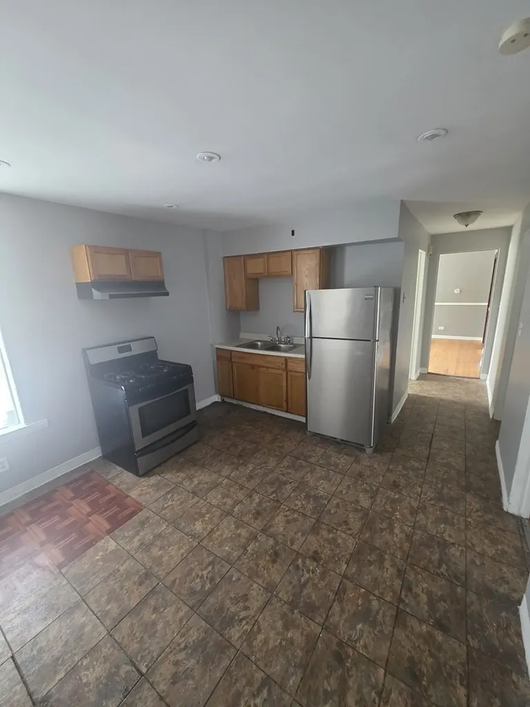 124 East 110th Street Chicago IL 60628