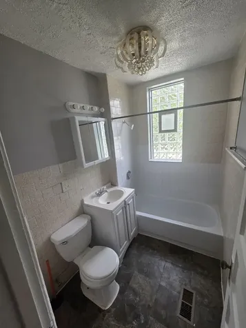 124 East 110th Street Chicago IL 60628