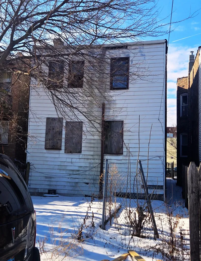 175 North Lavergne Avenue Chicago IL 60644
