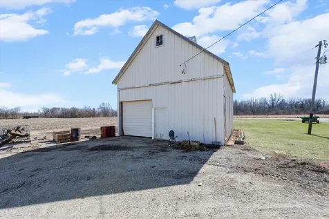 422 East 600 North Road Buckley IL 60918