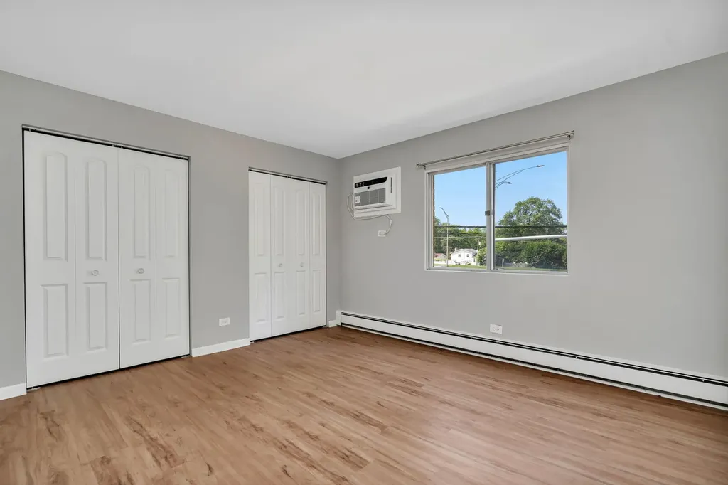 909 Plainfield Road Darien IL 60561