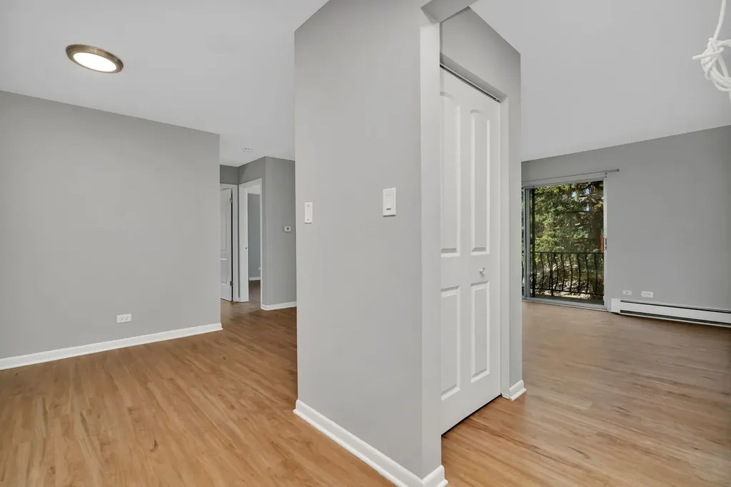 909 Plainfield Road Darien IL 60561