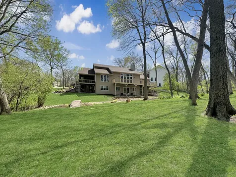 1669 Barberry Circle Freeport IL 61032