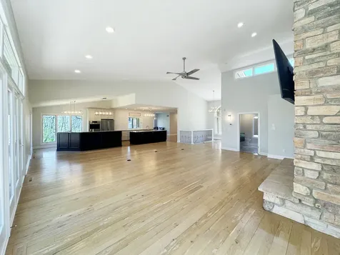 1669 Barberry Circle Freeport IL 61032