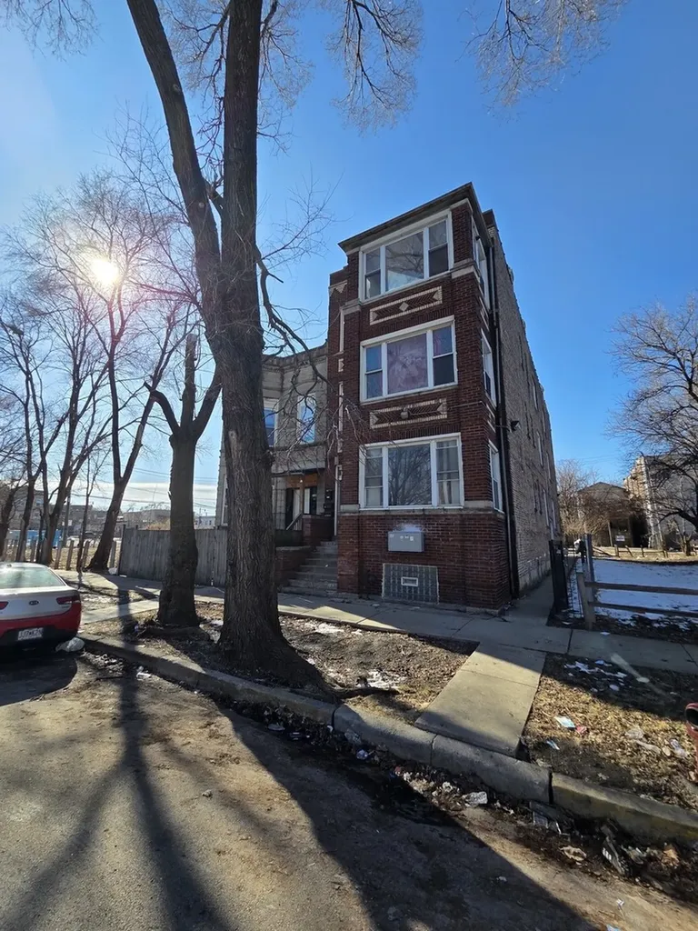 1130 South Albany Avenue Chicago IL 60612