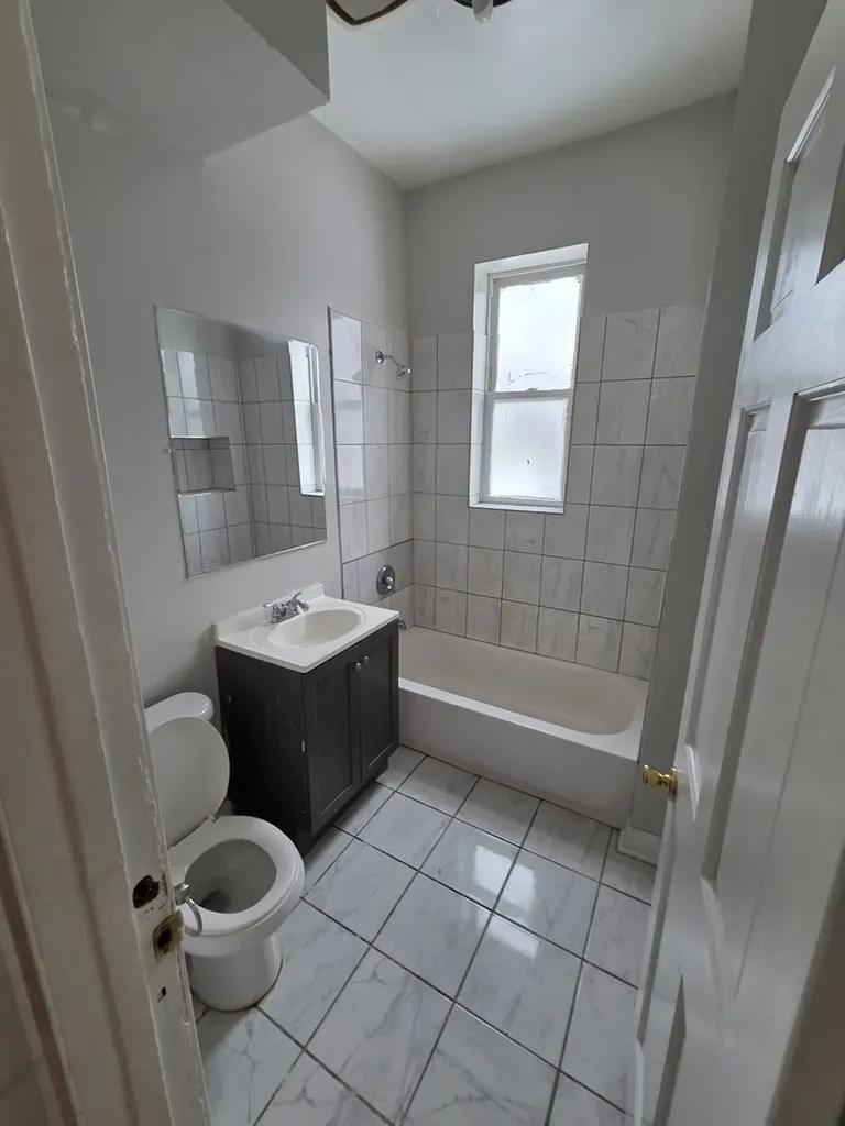 1130 South Albany Avenue Chicago IL 60612