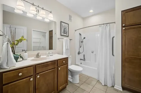 2220 Founders Drive Northbrook IL 60062