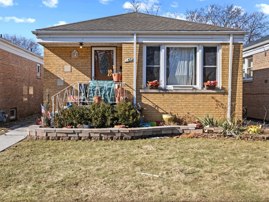 2356 Lathrop Avenue North Riverside IL 60546