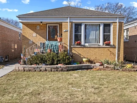2356 Lathrop Avenue North Riverside IL 60546