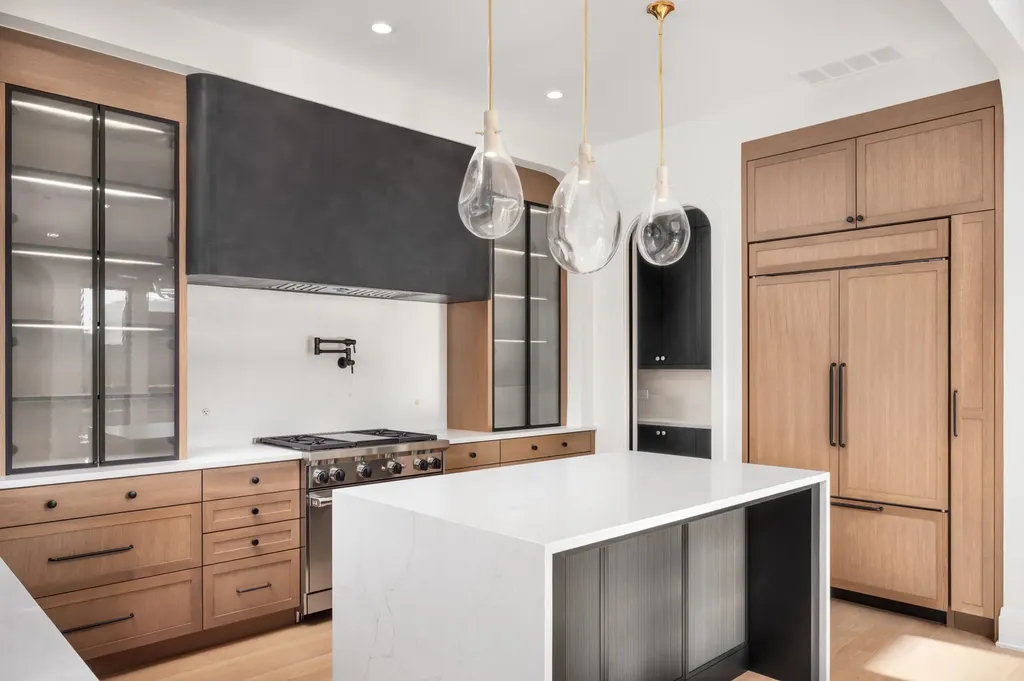 3617 North Magnolia Avenue Chicago IL 60657