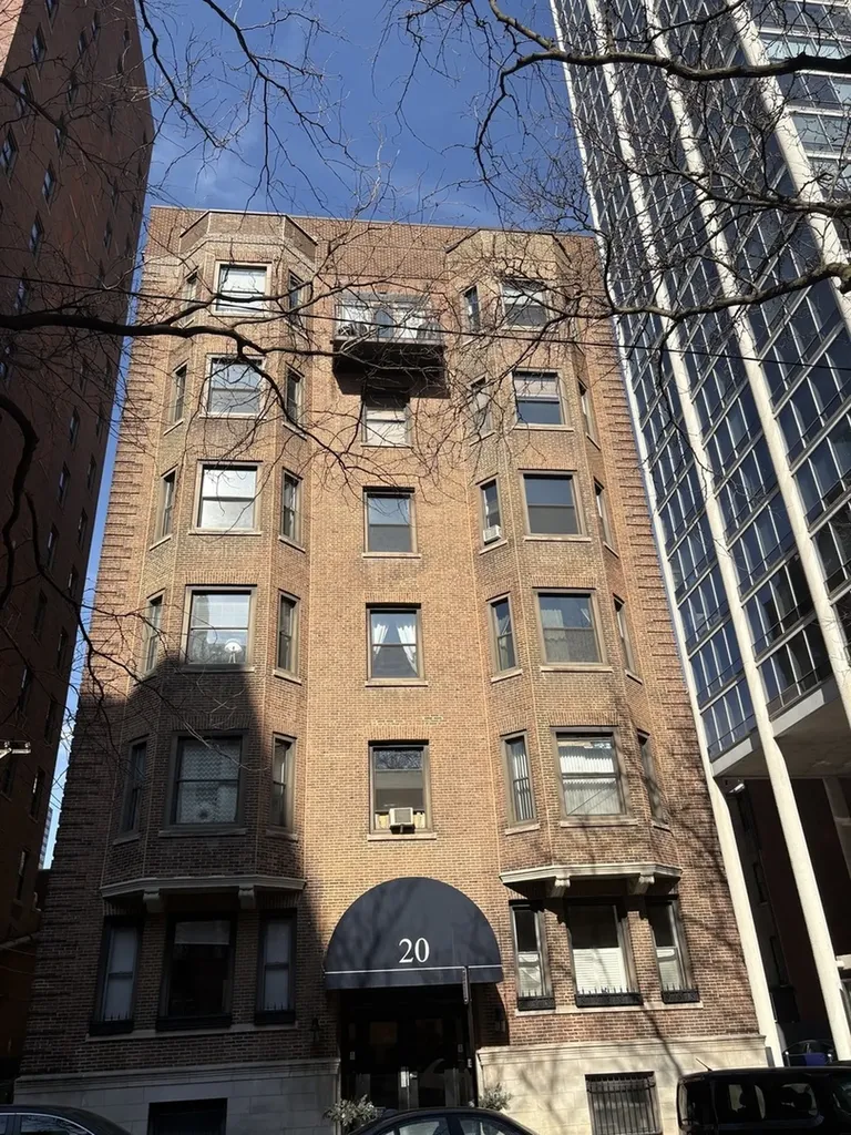 20 East Goethe Street Chicago IL 60610