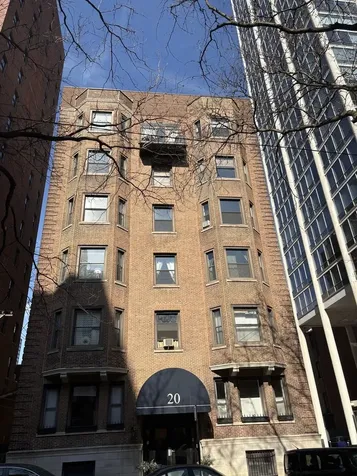 20 East Goethe Street Chicago IL 60610
