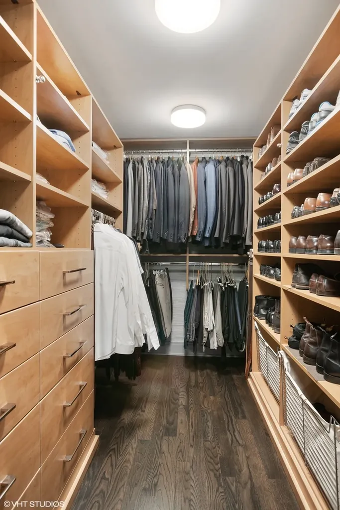 180 East Pearson Street Chicago IL 60611