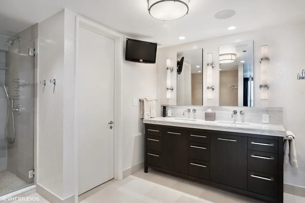 180 East Pearson Street Chicago IL 60611