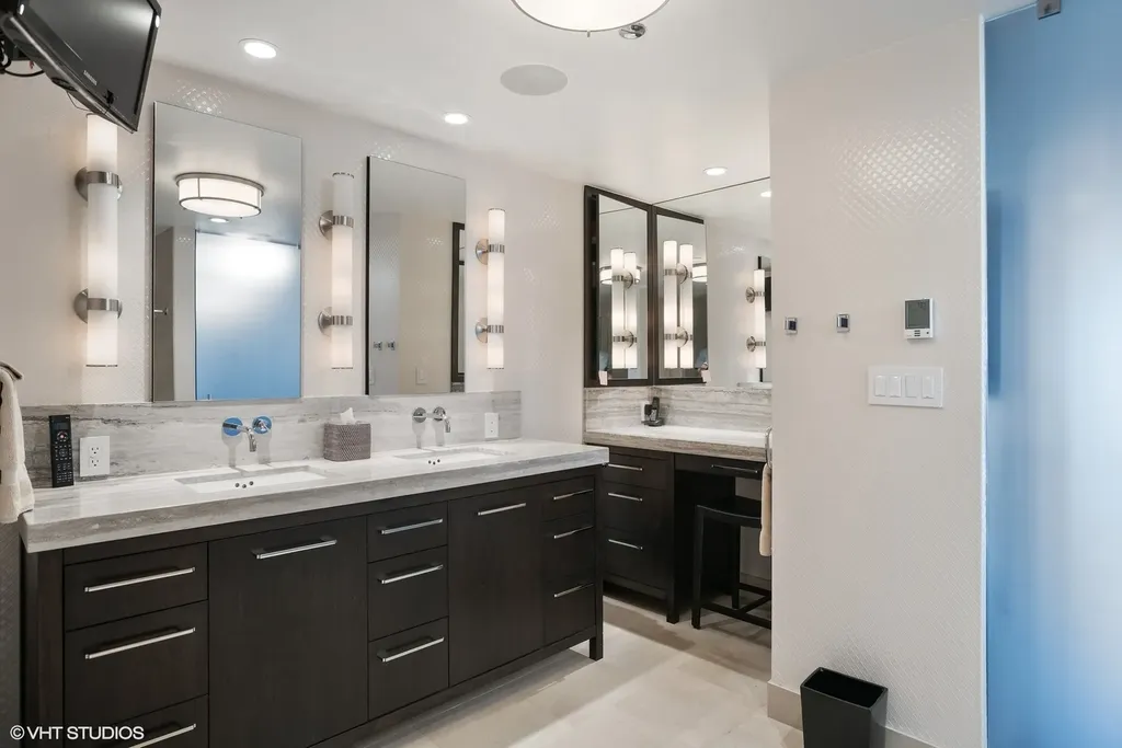 180 East Pearson Street Chicago IL 60611