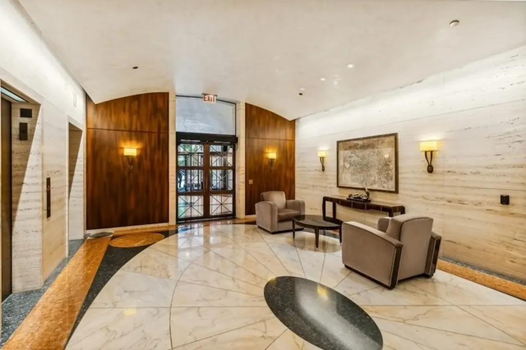 180 East Pearson Street Chicago IL 60611