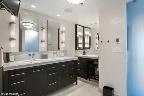 180 East Pearson Street Chicago IL 60611