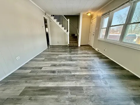 14448 Kilbourne Avenue Midlothian IL 60445