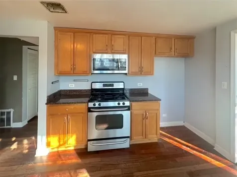 1939 West Pratt Boulevard Chicago IL 60626