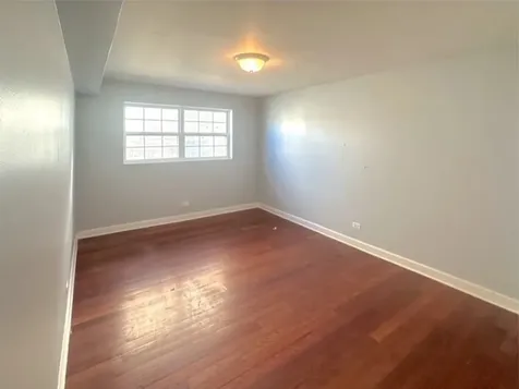 1939 West Pratt Boulevard Chicago IL 60626