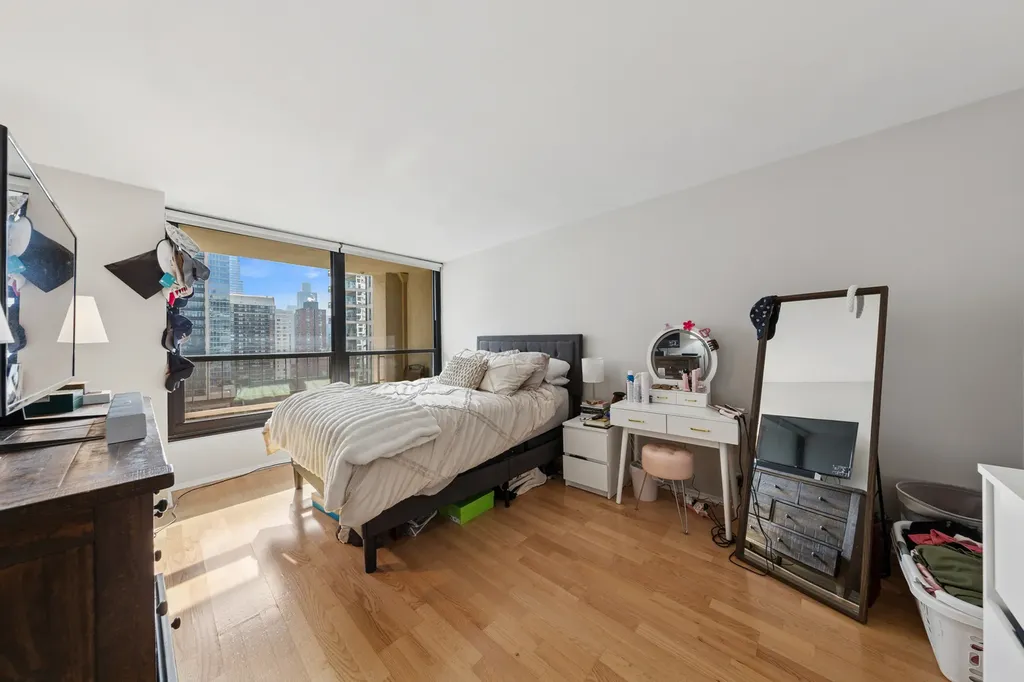 1030 North State Street Chicago IL 60610