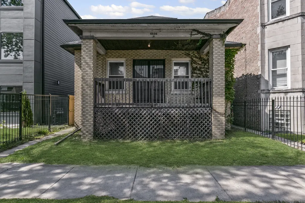 6536 South Rhodes Avenue Chicago IL 60637