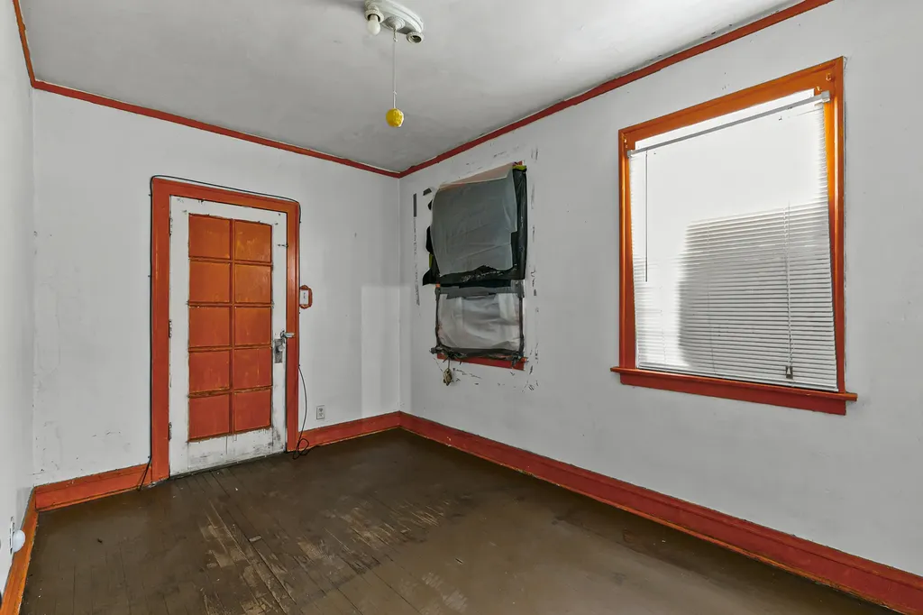 6536 South Rhodes Avenue Chicago IL 60637