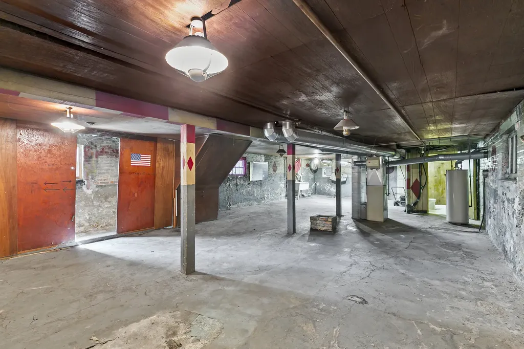 6536 South Rhodes Avenue Chicago IL 60637
