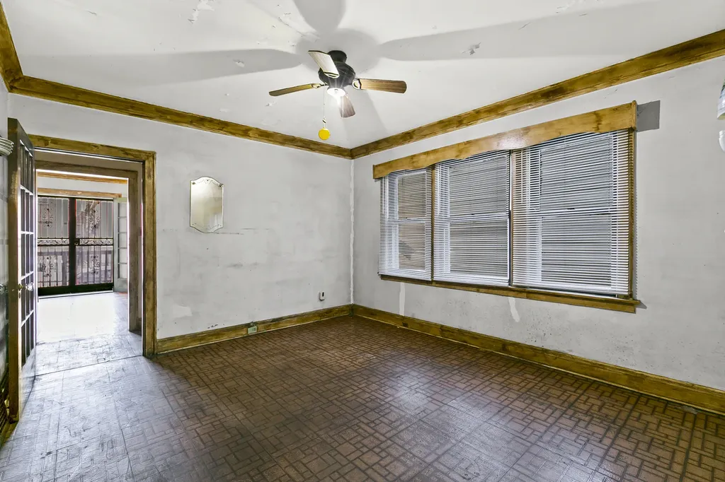 6536 South Rhodes Avenue Chicago IL 60637