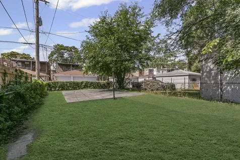 6536 South Rhodes Avenue Chicago IL 60637