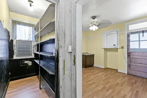 6536 South Rhodes Avenue Chicago IL 60637