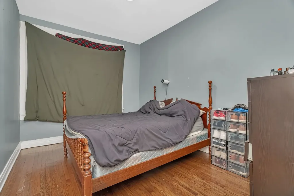 2237 North Western Avenue Chicago IL 60647