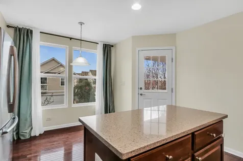 3210 Neubauer Circle Lindenhurst IL 60046