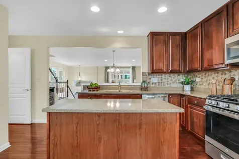 3210 Neubauer Circle Lindenhurst IL 60046
