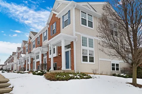 3210 Neubauer Circle Lindenhurst IL 60046