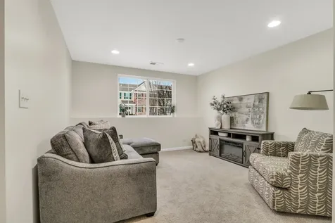 3210 Neubauer Circle Lindenhurst IL 60046