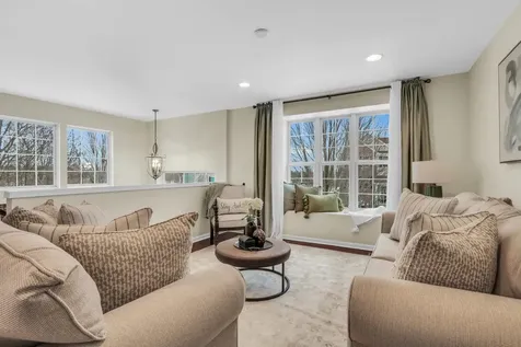 3210 Neubauer Circle Lindenhurst IL 60046