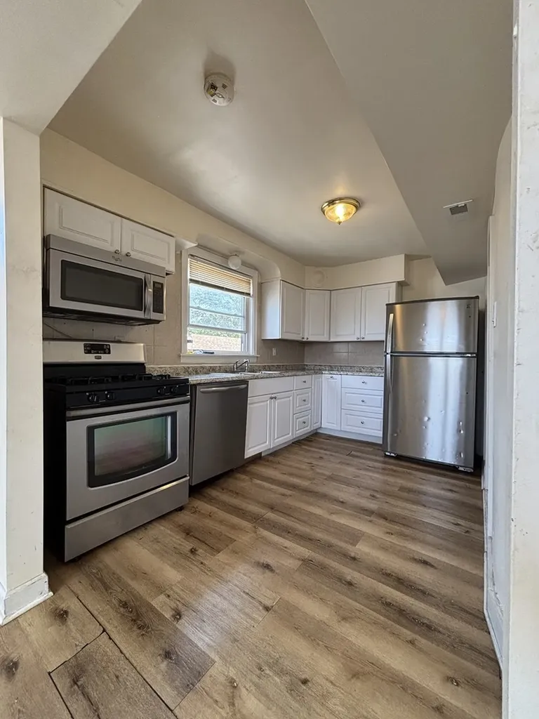 2530 North Neva Avenue Chicago IL 60707