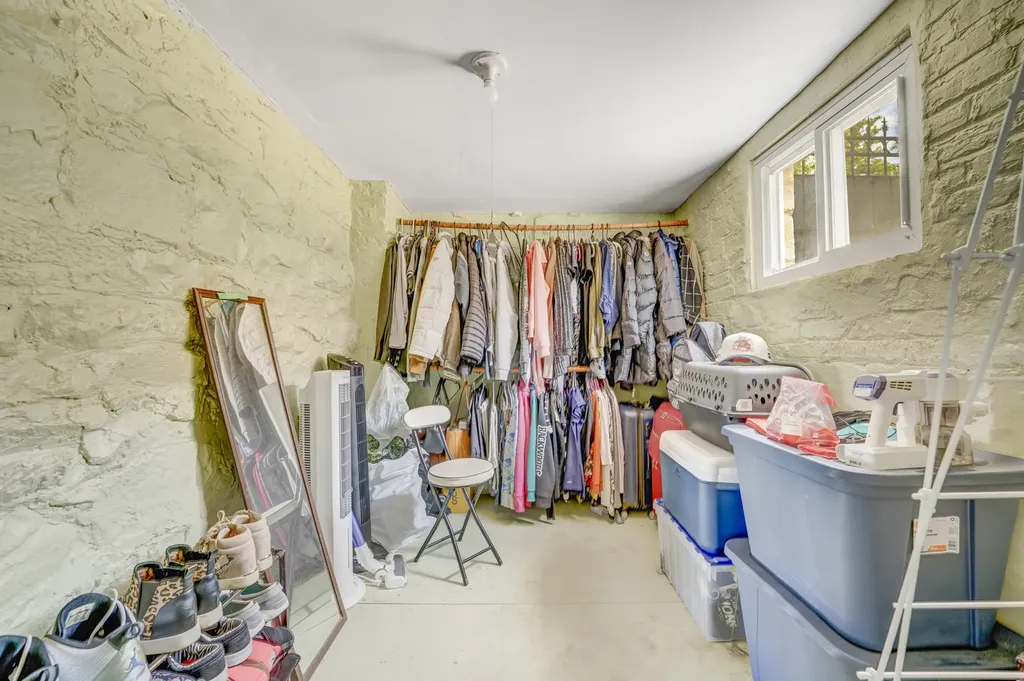 2530 North Neva Avenue Chicago IL 60707
