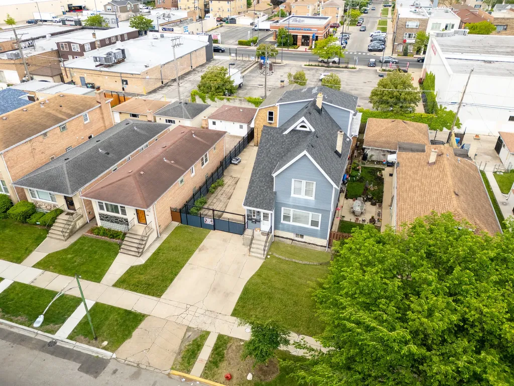 2530 North Neva Avenue Chicago IL 60707