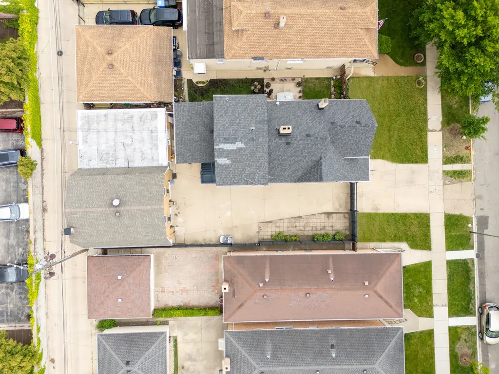 2530 North Neva Avenue Chicago IL 60707