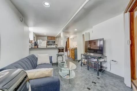 2530 North Neva Avenue Chicago IL 60707