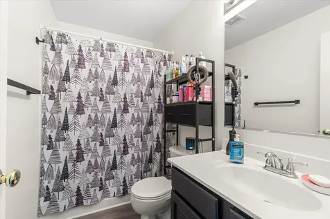 427 Essex Court Sugar Grove IL 60554