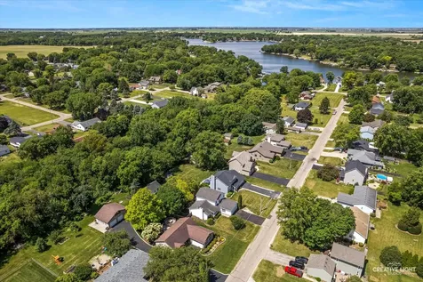 1606 Lake Holiday Drive Sandwich IL 60548