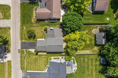 1606 Lake Holiday Drive Sandwich IL 60548