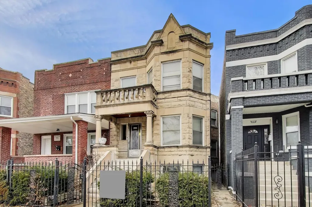 4820 West Washington Boulevard Chicago IL 60644