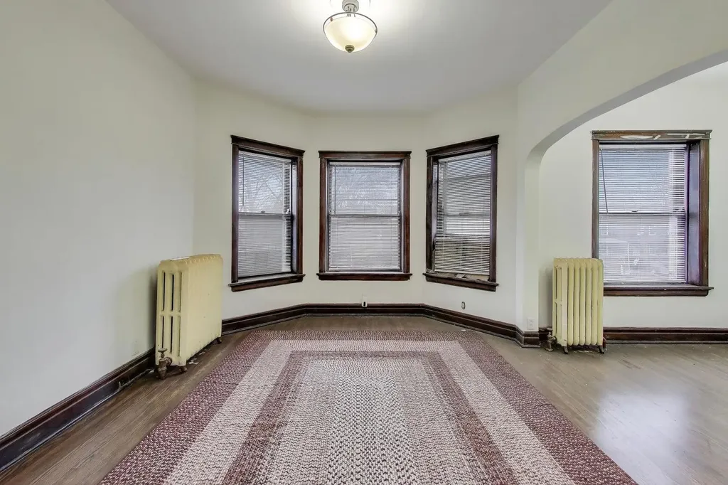 4820 West Washington Boulevard Chicago IL 60644